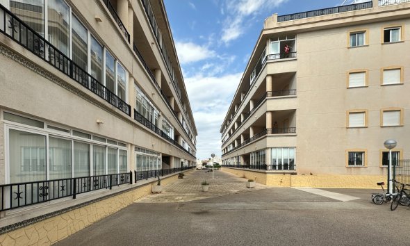 Resale - apartment -
Orihuela Costa - Playa Flamenca