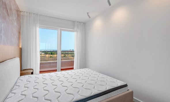 Reventa - apartment -
Torrevieja - Punta Prima