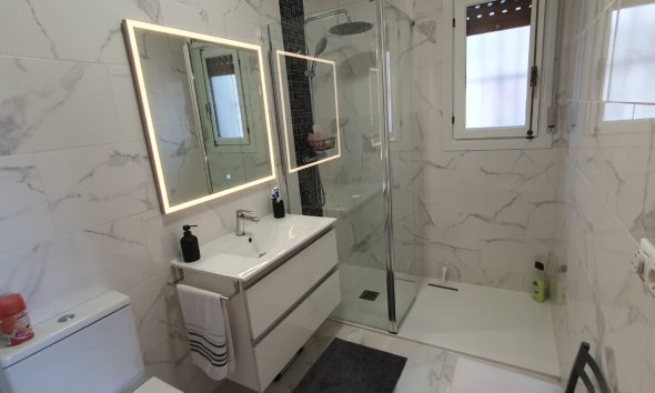 Resale - Villa -
Rojales - Ciudad Quesada