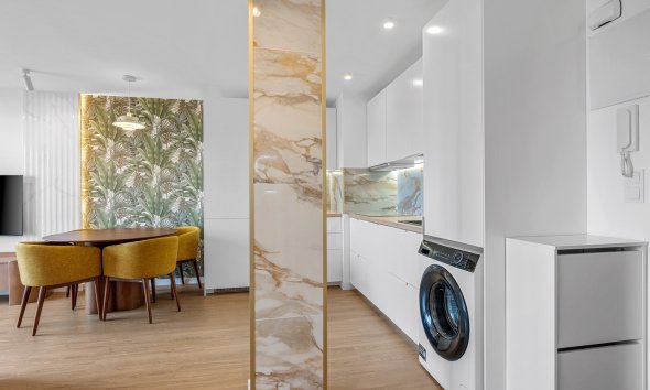Resale - apartment -
Torrevieja - Punta Prima