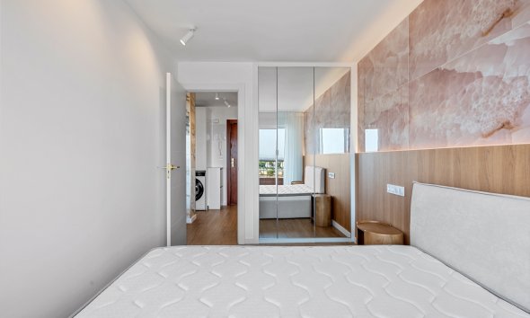 Resale - apartment -
Torrevieja - Punta Prima