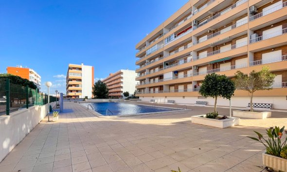 Resale - apartment -
Torrevieja - Punta Prima