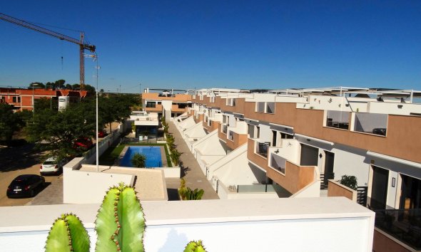 Nybyggeri - high-bungalow -
Pilar de la Horadada
