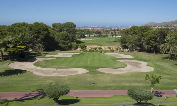 Nybyggeri - low-bungalow -
La Manga Club