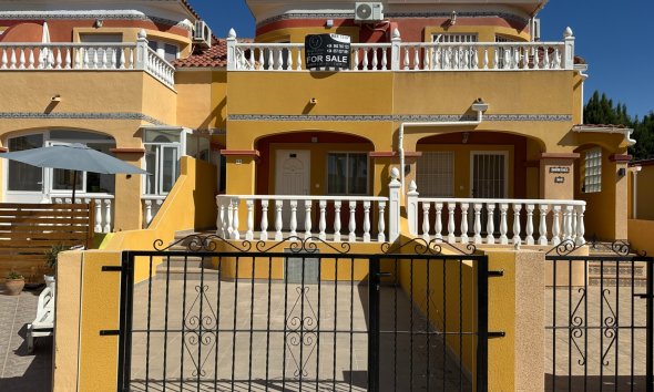 Gensalg - Rækkehus -
Orihuela Costa - La Regia