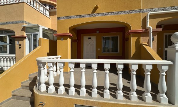 Gensalg - Rækkehus -
Orihuela Costa - La Regia