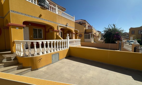 Gensalg - Rækkehus -
Orihuela Costa - La Regia
