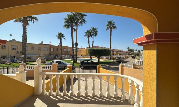 Gensalg - Rækkehus -
Orihuela Costa - La Regia