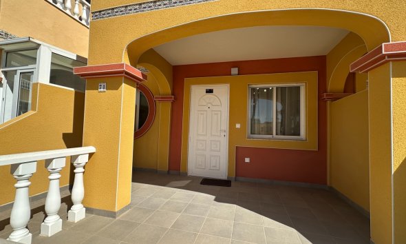 Gensalg - Rækkehus -
Orihuela Costa - La Regia