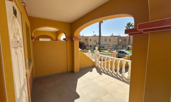 Gensalg - Rækkehus -
Orihuela Costa - La Regia