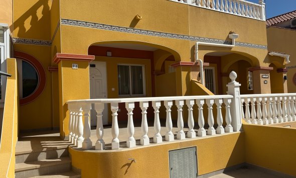 Gensalg - Rækkehus -
Orihuela Costa - La Regia