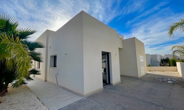 Nybyggeri - detached -
Rafal