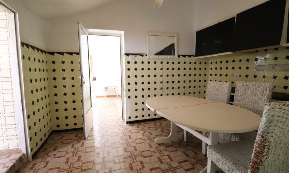 Resale - Townhouse -
Benijofar