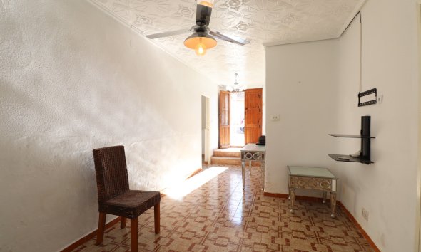 Resale - Townhouse -
Benijofar