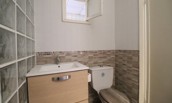 Resale - Townhouse -
Benijofar