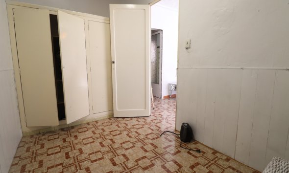Resale - Townhouse -
Benijofar