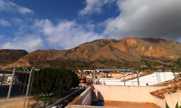 Reventa - Adosado -
Redovan - Redovan - Town