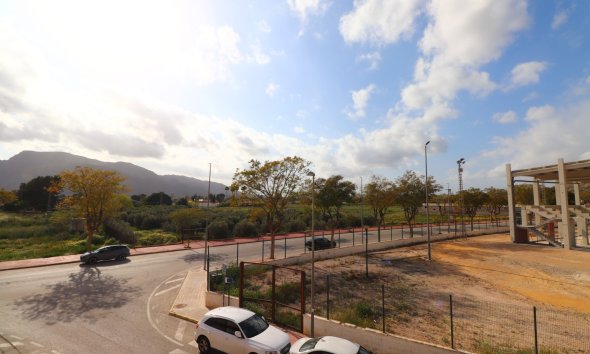 Reventa - Adosado -
Redovan - Redovan - Town