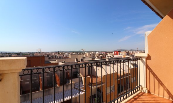 Resale - apartment -
Almoradí - Almoradi - Town