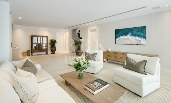 Resale - Villa -
Malaga - Málaga