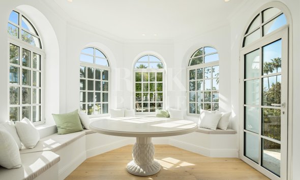 Resale - Villa -
Malaga - Málaga