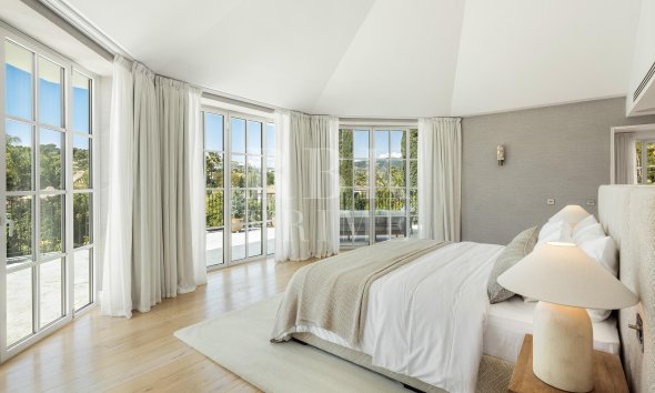 Resale - Villa -
Malaga - Málaga