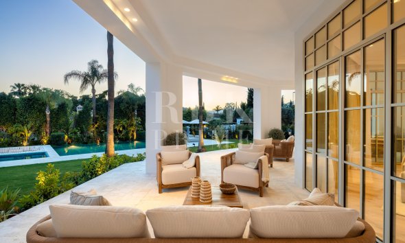 Resale - Villa -
Malaga - Málaga