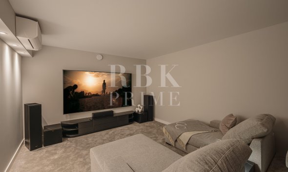 Reventa - Villa -
Marbella