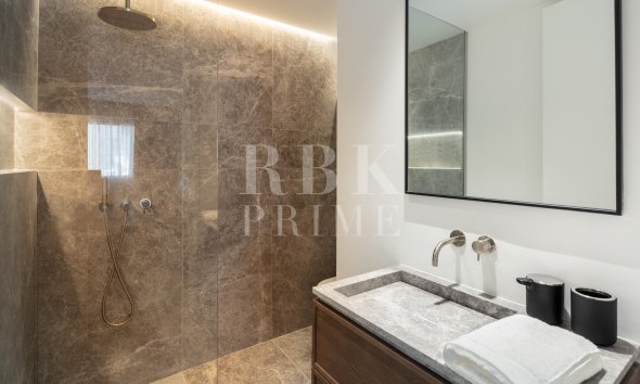 Resale - apartment -
Marbella