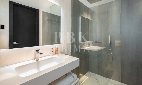Gensalg - apartment -
Malaga - Nueva Andalucía