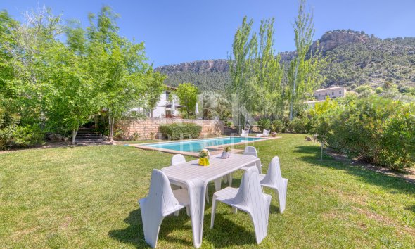 Resale - Country House -
Esporles
