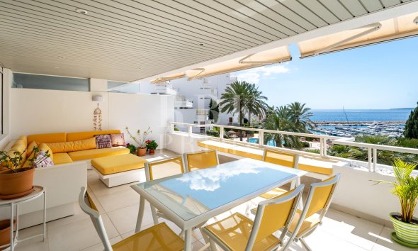 Resale - apartment -
Calvià