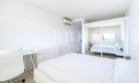 Resale - apartment -
Calvià