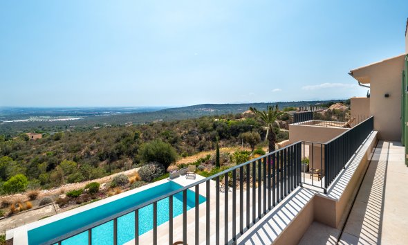 Reventa - Country House -
Palma - Urbanización Puntiró