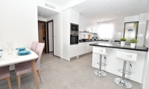 Nybyggeri - low-bungalow -
San Miguel de Salinas