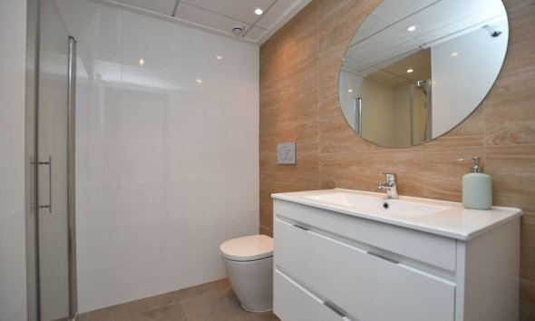 Nybyggeri - low-bungalow -
San Miguel de Salinas